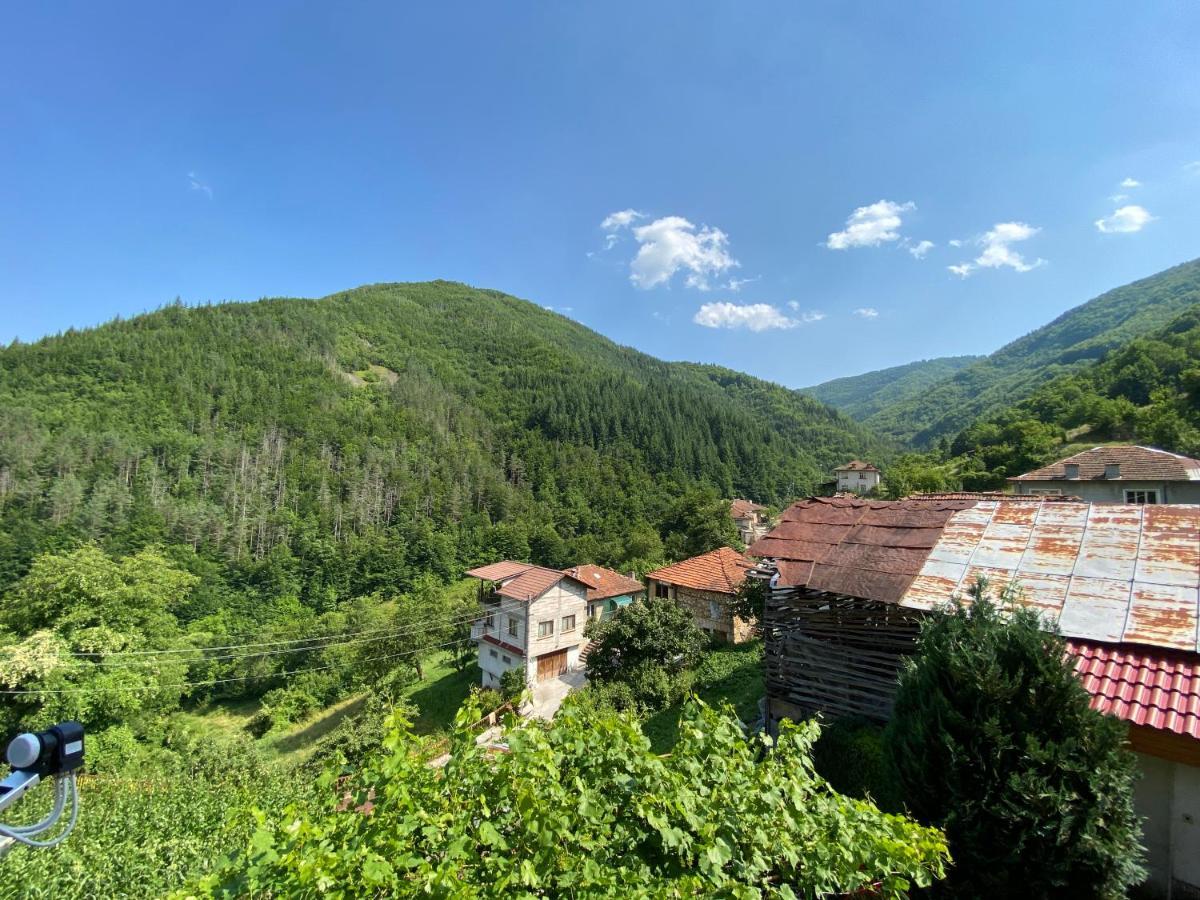 Къща За Гости Хаджиевата Къща Smolyan Buitenkant foto